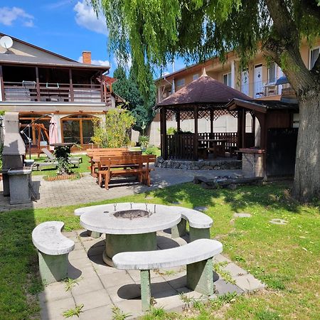 Štúrovo 珂索旅馆酒店 外观 照片