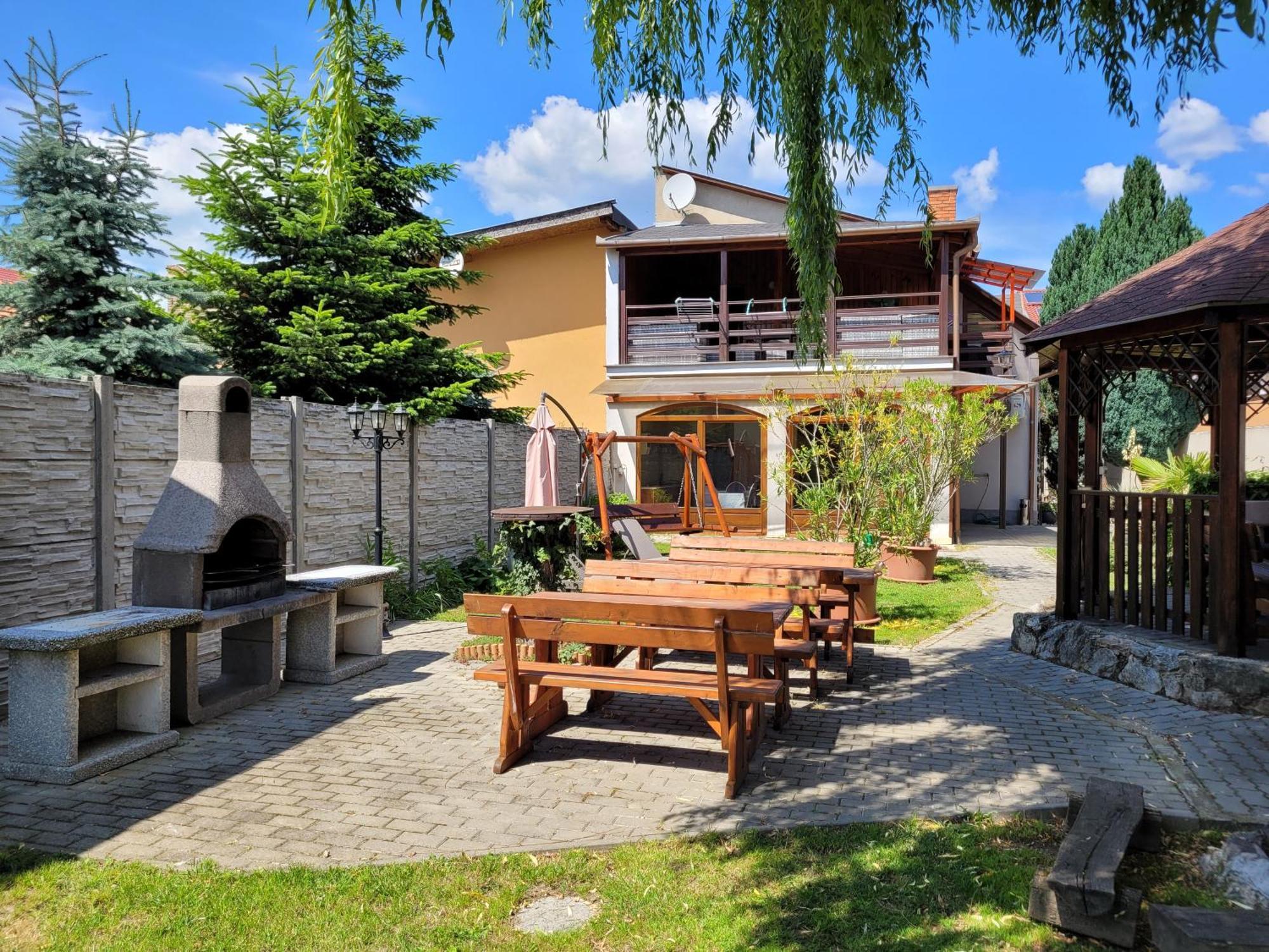 Štúrovo 珂索旅馆酒店 外观 照片