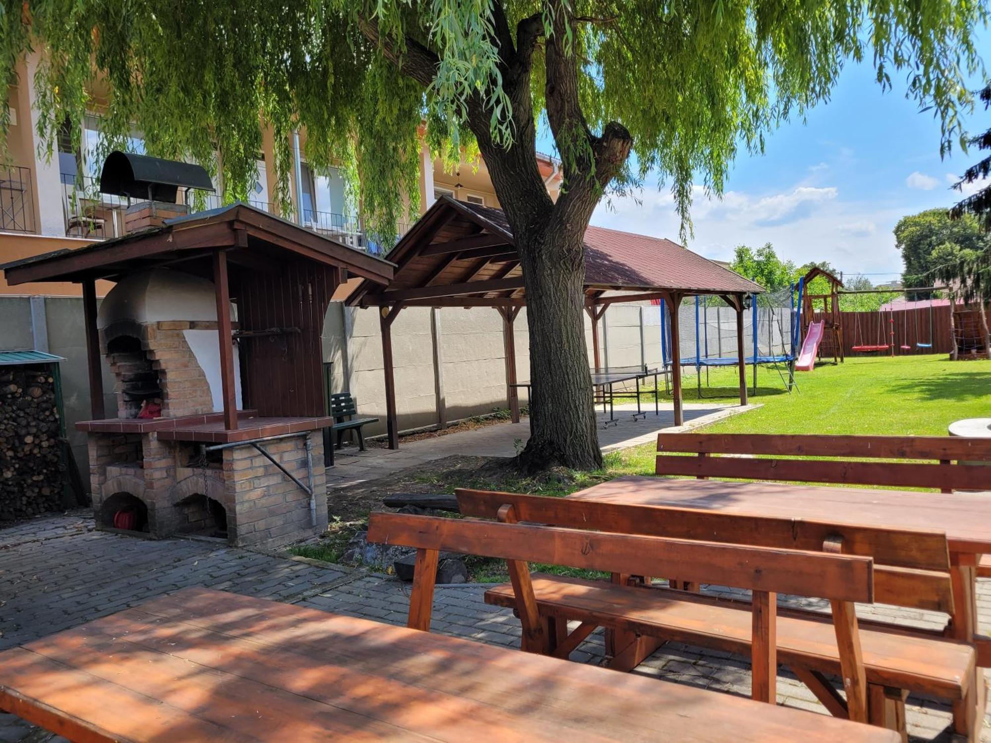 Štúrovo 珂索旅馆酒店 外观 照片
