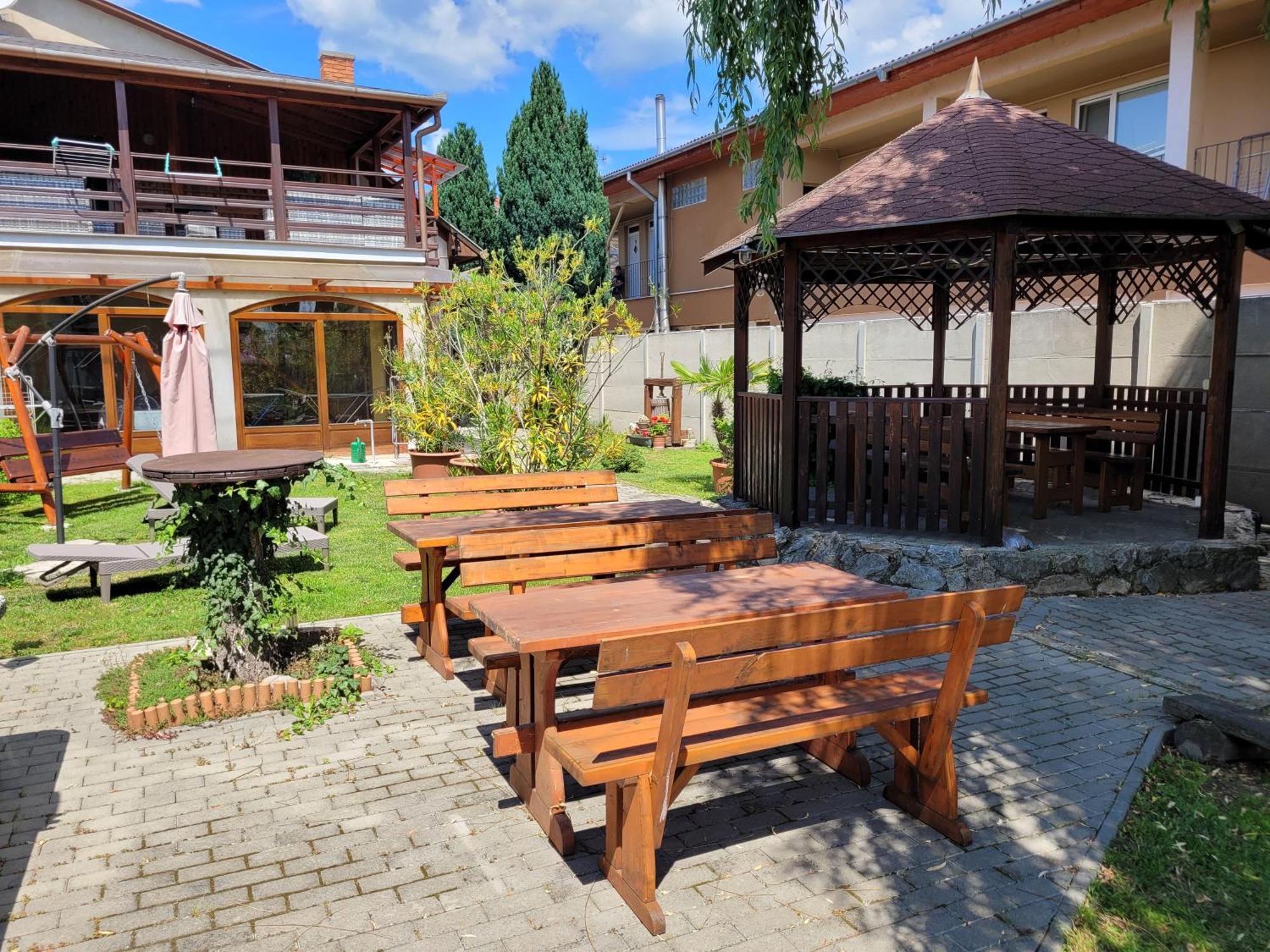 Štúrovo 珂索旅馆酒店 外观 照片