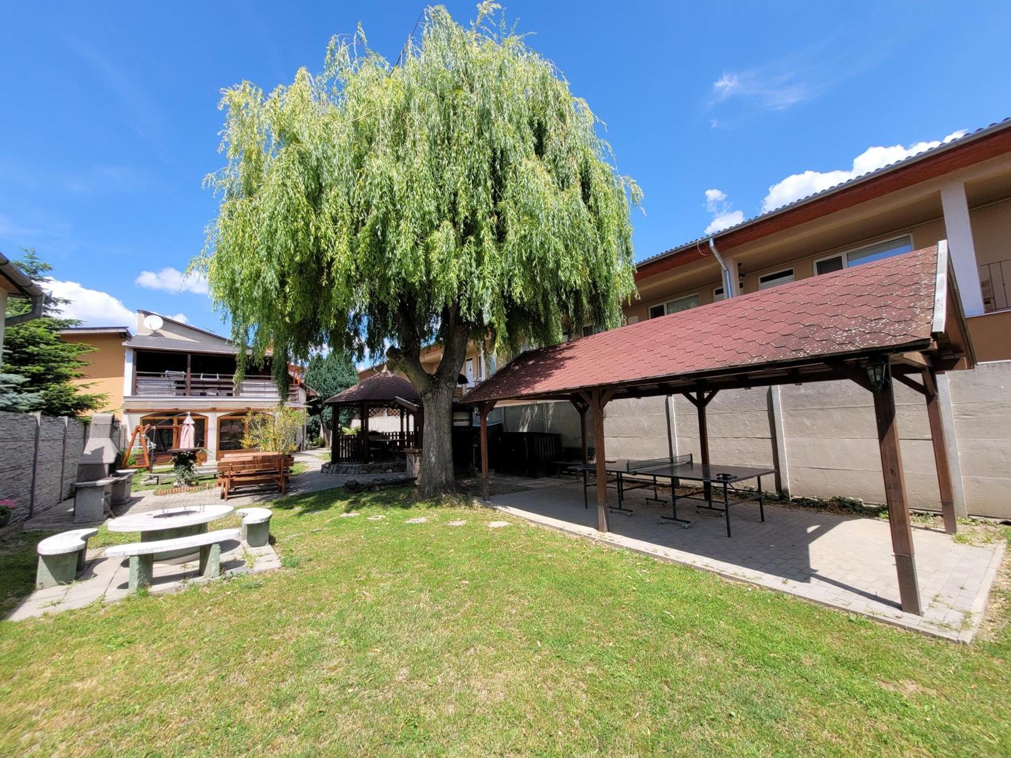 Štúrovo 珂索旅馆酒店 外观 照片
